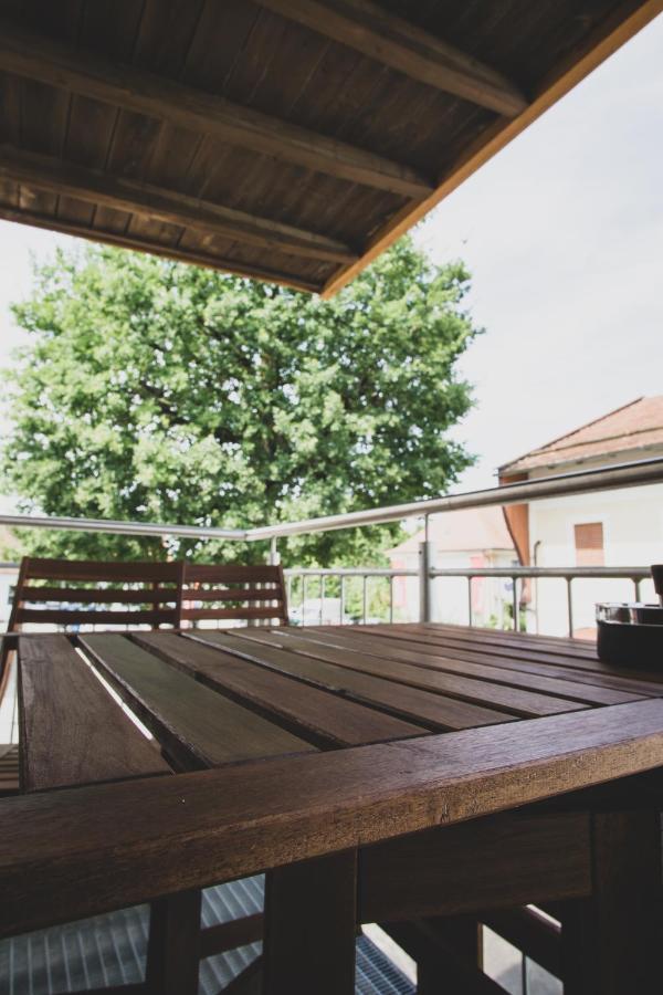 Modernes Loft Vor Den Toren Des Chiemgaus Tacherting Exterior photo